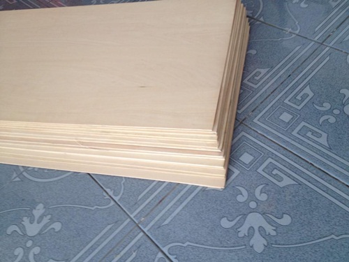 ไม้อัด ( PLYWOOD ) และไม้อัดบัลซ่า